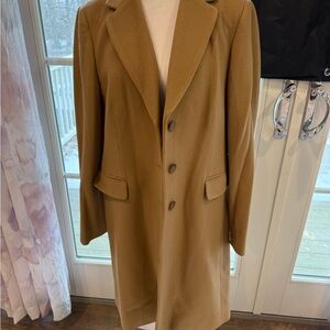 Banana Republic Camel Wool Coat Large Never worn excellent condition